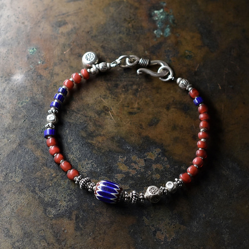 アンティークブルーシェブロンとカレンシルバー、金赤ホワイトハーツの