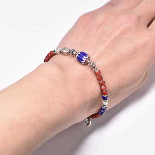 アンティークブルーシェブロンとカレンシルバー、金赤ホワイトハーツの