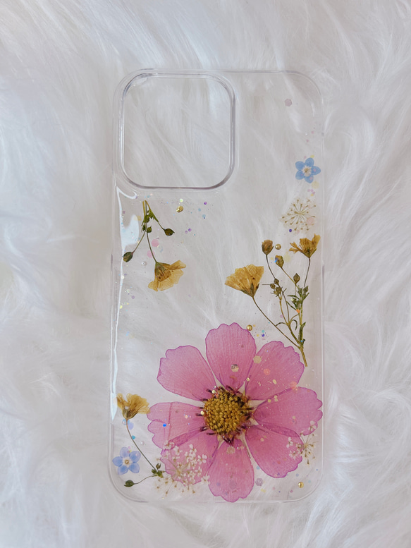 【全機種対応】コスモスの大人可愛い押し花スマホケース 4枚目の画像