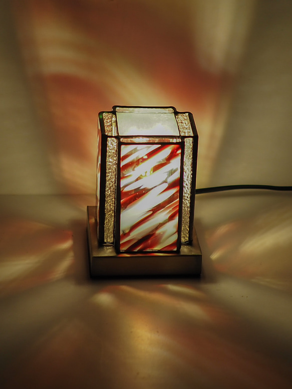 「ミニあんどんランプ・赤」ステンドグラスランプ　インテリア雑貨・生活道具 10枚目の画像