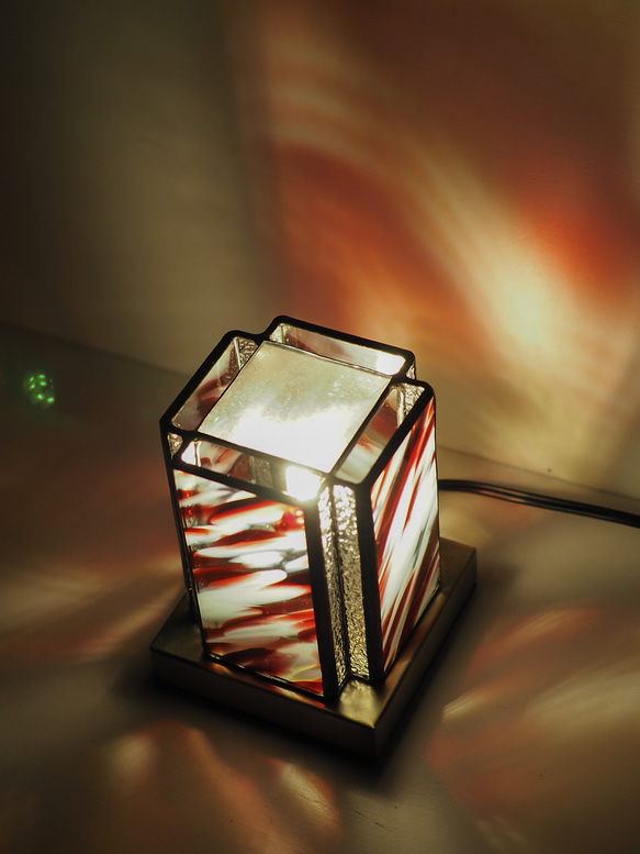 「ミニあんどんランプ・赤」ステンドグラスランプ　インテリア雑貨・生活道具 7枚目の画像