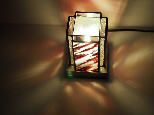 「ミニあんどんランプ・赤」ステンドグラスランプ　インテリア雑貨・生活道具 12枚目の画像