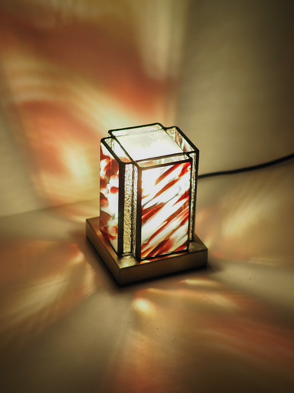 「ミニあんどんランプ・赤」ステンドグラスランプ　インテリア雑貨・生活道具 1枚目の画像