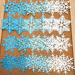 【CF114】ダイカット♡雪の結晶 素材24枚 クリスマスブルー系 3枚目の画像