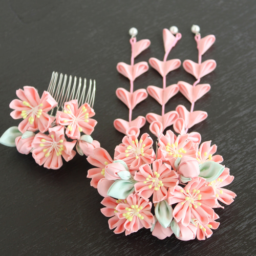 変わり桜のつまみ細工 髪飾り 成人式、卒業式、結婚式、七五三