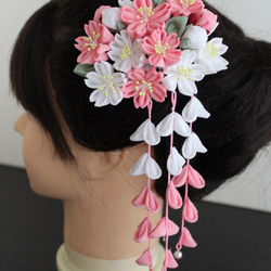 二色変わり桜のつまみ細工　髪飾り　成人式、卒業式、結婚式、七五三 2枚目の画像