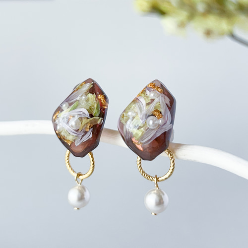 ドライフラワーと揺れるパール レジンアクセサリーセット【ブラウン