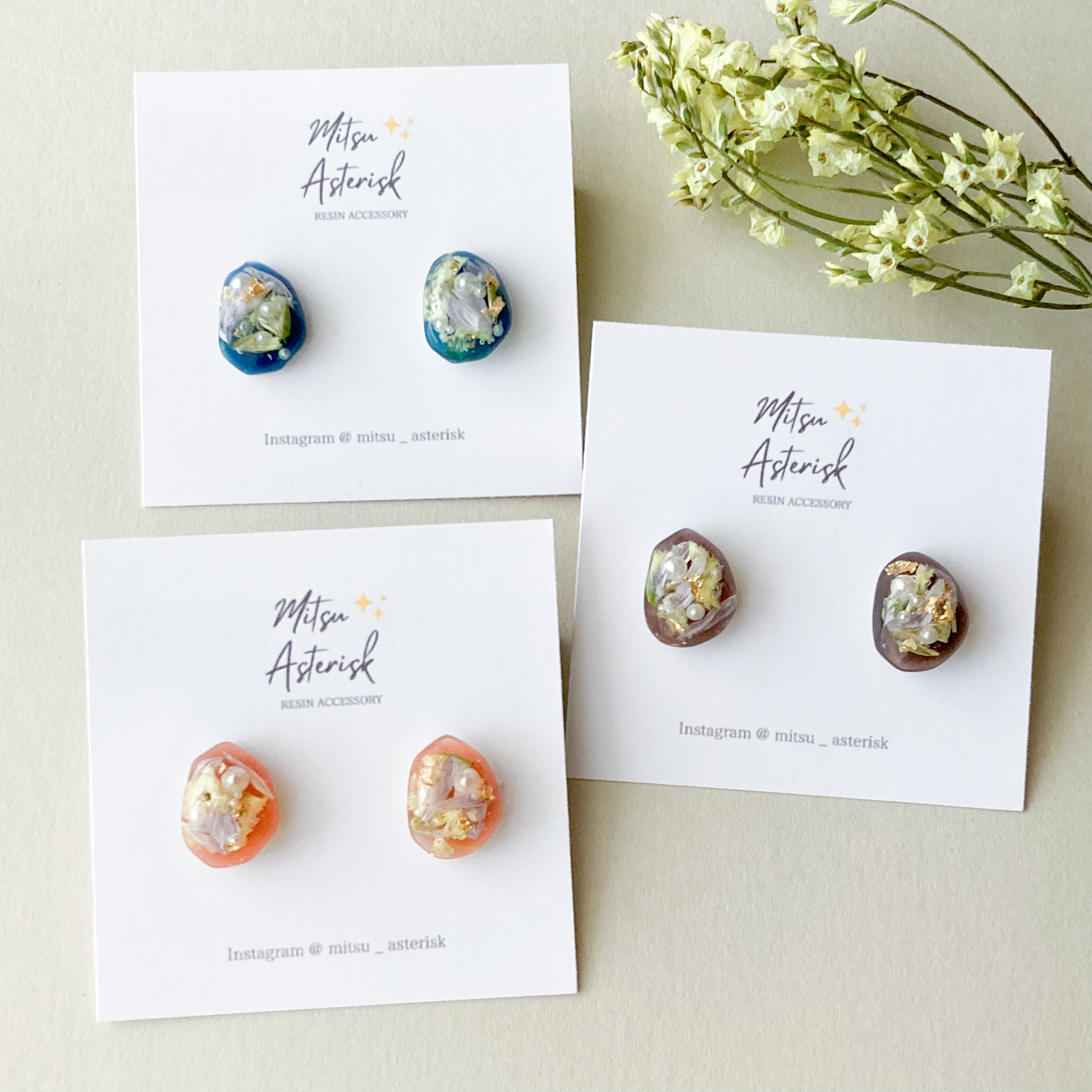 レジン ピアス アイスブルー シルバー ドライフラワー 1粒タイプ 不規則 no.851 ドライフラワーの一粒ビジューピアス フラワー 氷