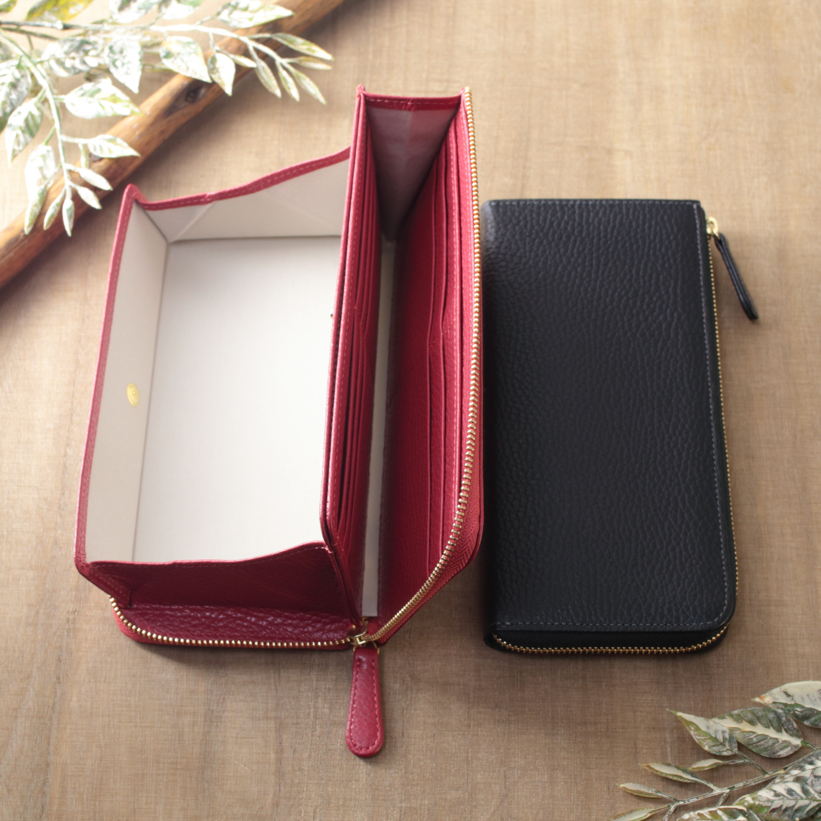 大きな小銭入れのL字ファスナー長財布 イタリアンレザー【レッド / ブラック】