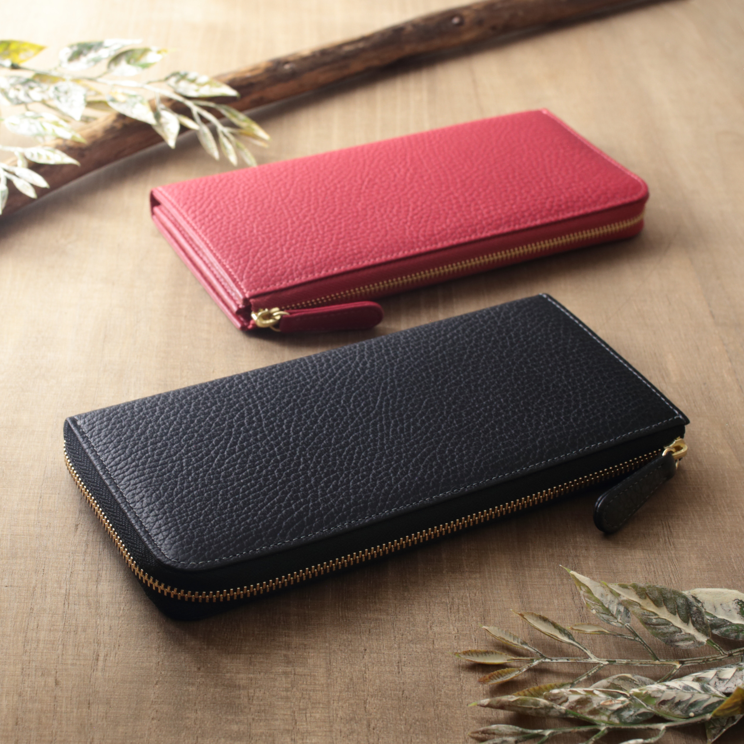 大きな小銭入れのL字ファスナー長財布 イタリアンレザー【レッド / ブラック】