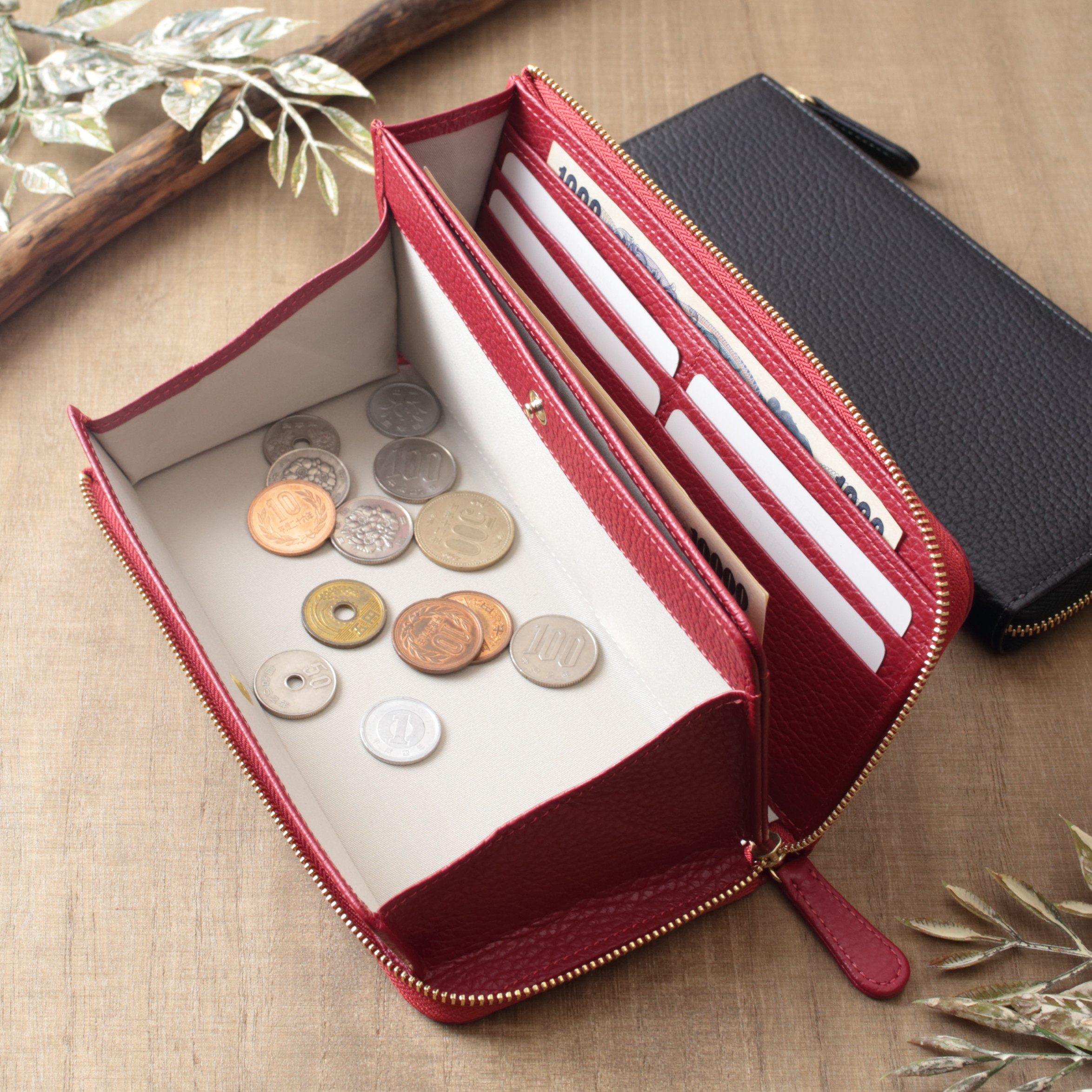 大きな小銭入れのL字ファスナー長財布 イタリアンレザー【レッド / ブラック】