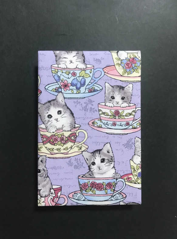 1376. ハンドメイド御ちゅ〜る印帳　＊FUWARI＊ 『kitten in a cup』　キルト芯使用　11山 4枚目の画像