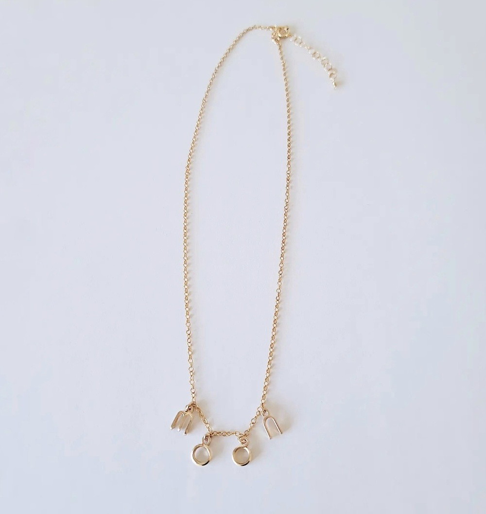 イニシャル&ナンバーステーションネックレス