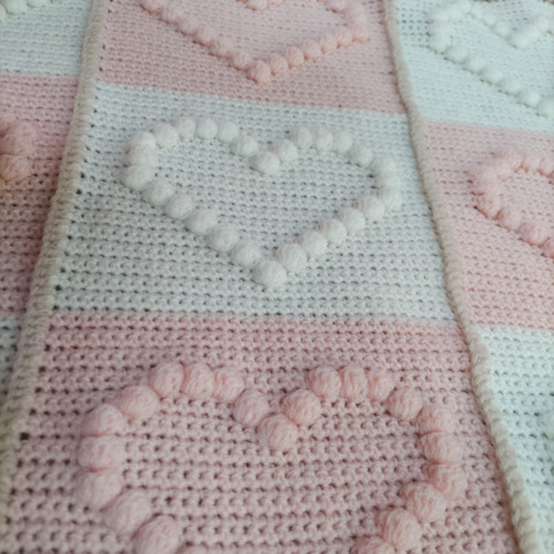 ぷっくりハートのブランケット〜名前入り（生成り✕ベージュ✕ベビー