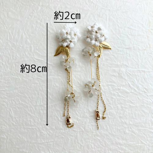 送料無料【淡雪花】刺繍糸のふんわりお花のアクセサリーセット