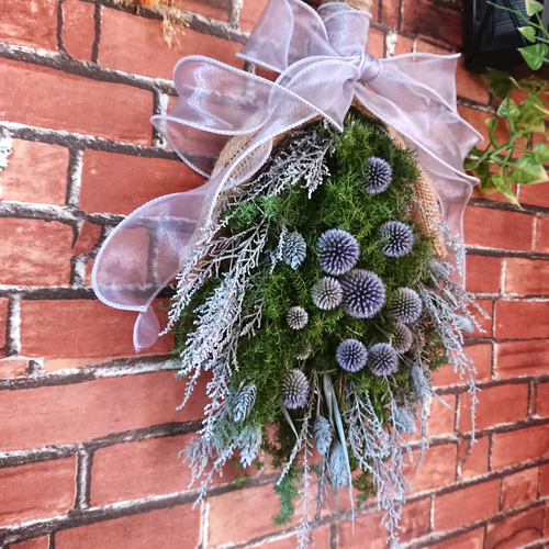 大きめ』瑠璃玉アザミとヒムロスギ、ストーベの北欧カラー・ナチュラル