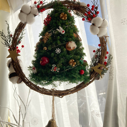 超早割クリスマス2025 フライングクリスマスツリーリースベルLEDライト