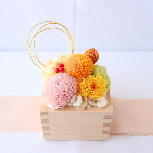 プリザーブドフラワー　アレンジメント　和風 升 和風アレンジ プリザーブドフラワー お祝い 誕生日 菊 檜 国産