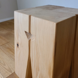 彫刻のようなスツール小　花台　サイドテーブル　椅子　無垢　天然　木製　置物 8枚目の画像