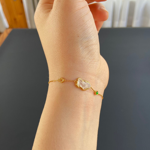 受注制作」 K18 金ゴールド ミャンマー産 ダイヤモンド 天然ヒスイ 本 