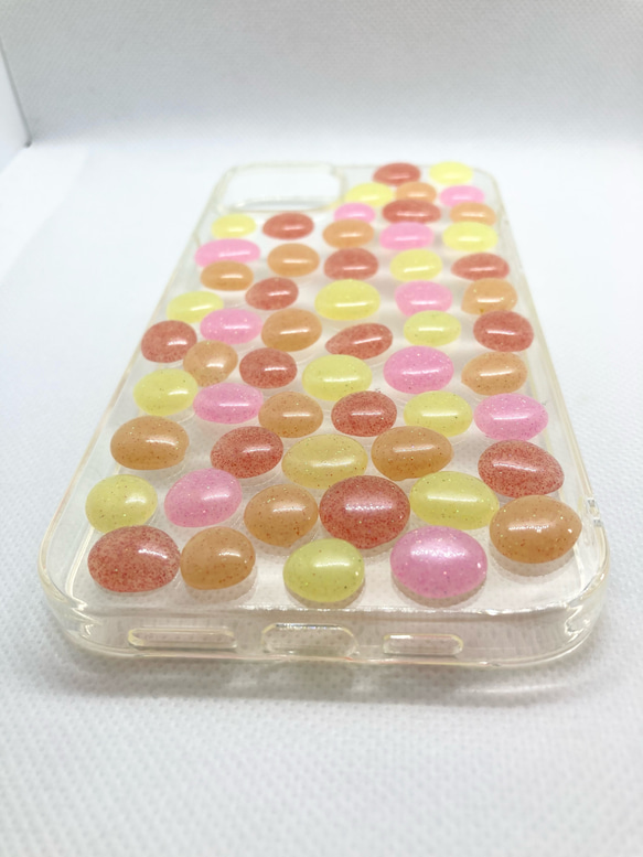 カラフルグミマーブルチョコのiPhoneケースカバー 2枚目の画像