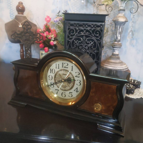 SEIKO レトロな置き時計 ゼンマイ時計 目覚まし時計（ベル