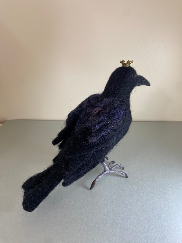 カラスの王様 ハシブトカラス 〈羊毛フェルト〉 羊毛フェルト KIIKO