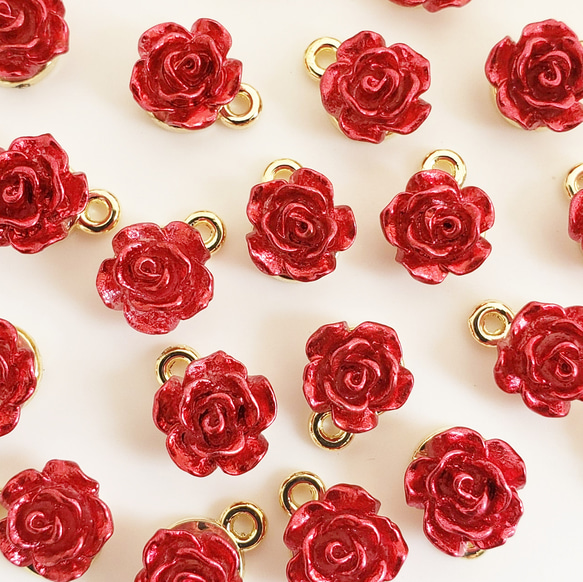 マスクチャーム  小さな薔薇赤 ２個セット⭐️⭐️ハンドメイド 8個 ミニ 薔薇 バラ ローズ 花 ゴシック ゴスロリ パーツ チャーム/赤