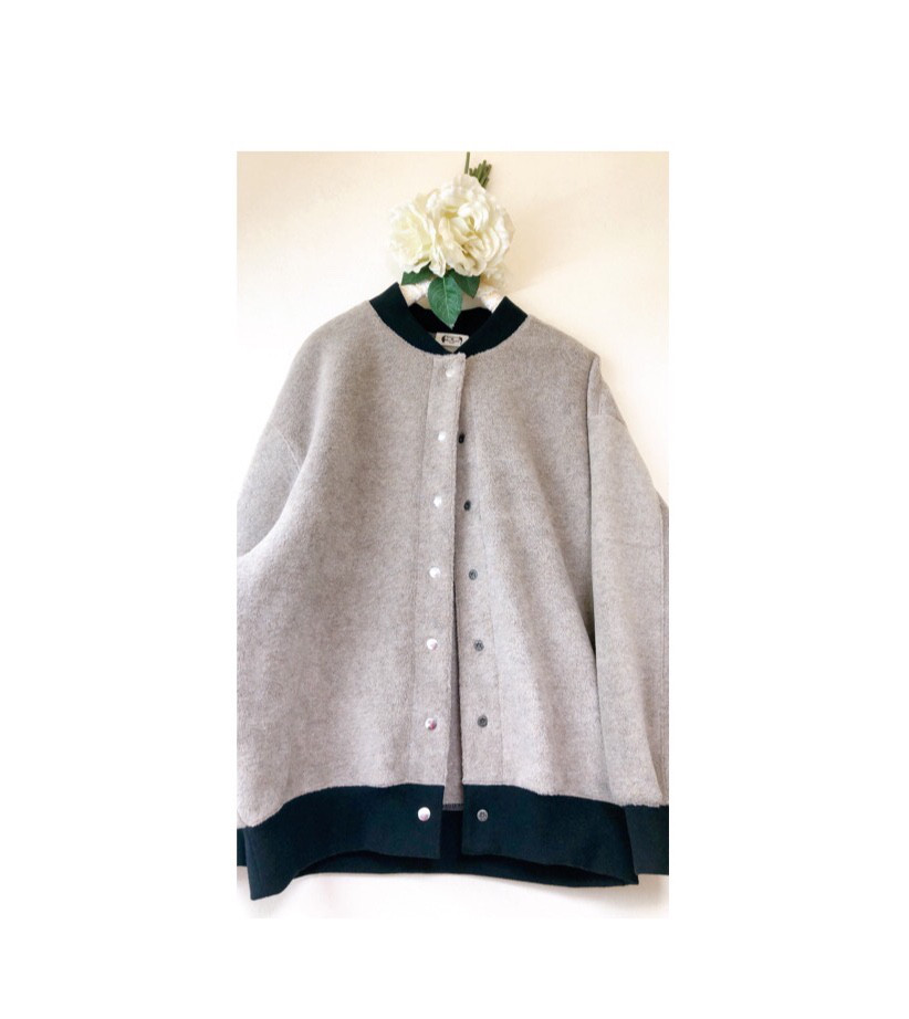 新作❤️軽くてあったかメルトンカーディガン❤️ゆったり❤️グレージュ❤️S.M.L/(2L〜3L)❤️洗える❤️老若男女