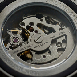 【木製腕時計】EINBAND Frieden ブラックマルキーナ×エボニーウッド(黒檀) 自動巻き木製腕時計 40mm 3枚目の画像