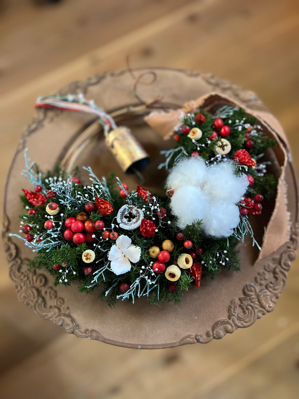 受注制作】赤のクリスマスリース(プリザーブド) プリザーブドフラワー