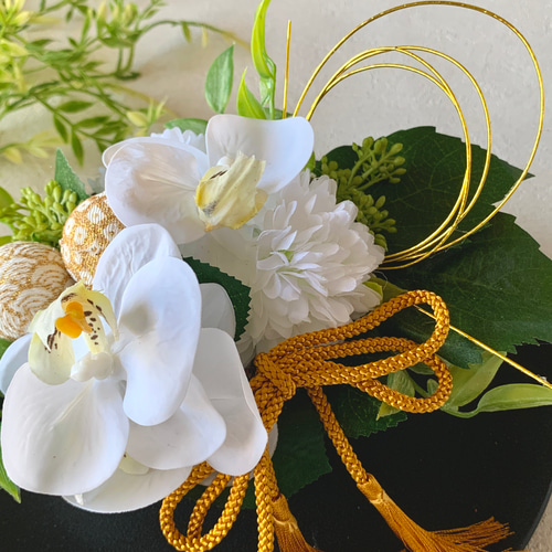 胡蝶蘭の高貴な和風アレンジメント お正月 造花 アーティシャル