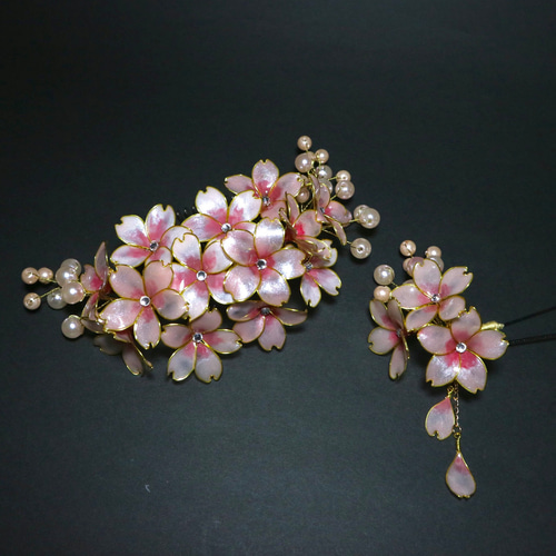 新春桜】桜のディップアート 成人式髪飾り 卒業式 結婚式 コーム