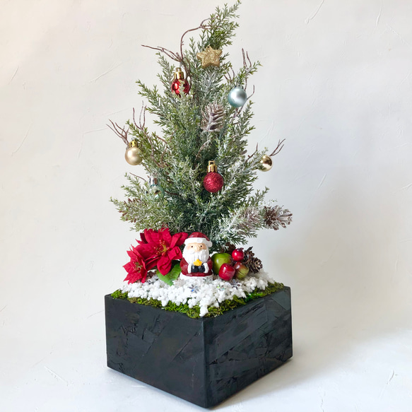 【クリスマスツリー】サンタさんとスノークリスマスツリーアレンジメント 3枚目の画像