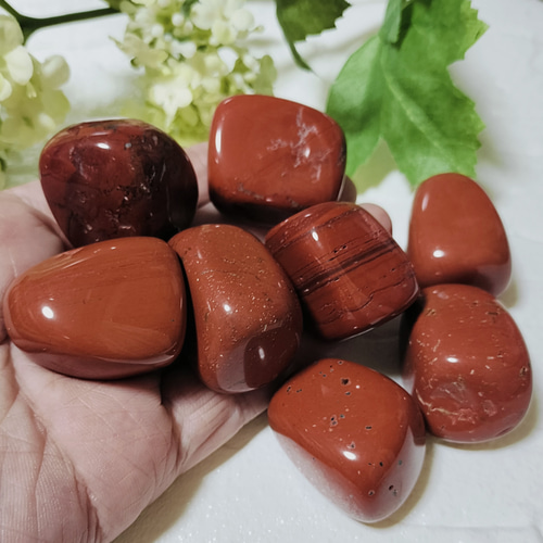 レッドジャスパータンブル 約20〜30g 長辺約2.5～3cm 天然石