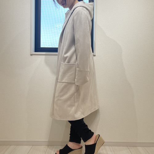 春秋冬】ロングコート 軽量 なめらかな肌ざわり 体型カバー 春秋冬】ロングコート 軽量 なめらかな肌ざわり 体型カバー