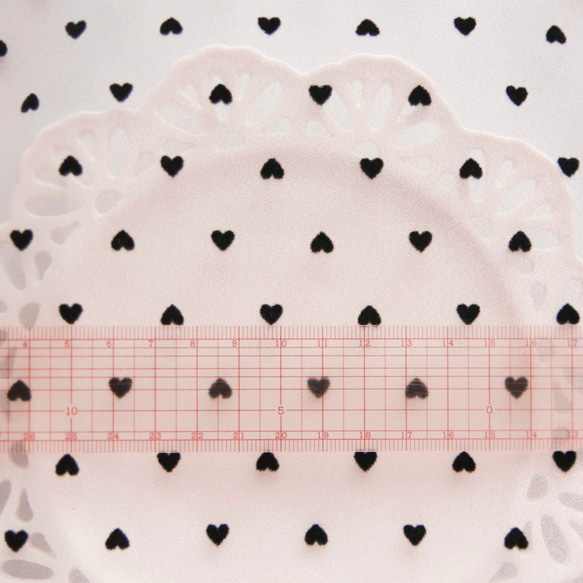 《ベビーピンク》カットクロス・ハートフロッキーオーガンジー/約45×40cm 4枚目の画像