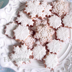 雪の結晶のアイシングクッキー 1枚目の画像