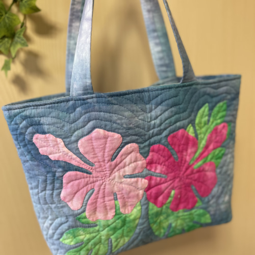 ハイビスカスのバッグ＊ハワイアンキルト トートバッグ shellginger