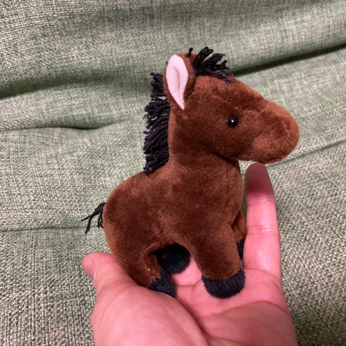 ちっちゃい茶色の馬（立て髪黒）』 ぬいぐるみ ikuko 通販 16868099