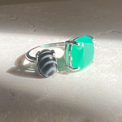 天然石グリーンオニキス×ストライプオニキスのフォークリング  金属アレルギー対応 カラーストーン 指輪 6枚目の画像