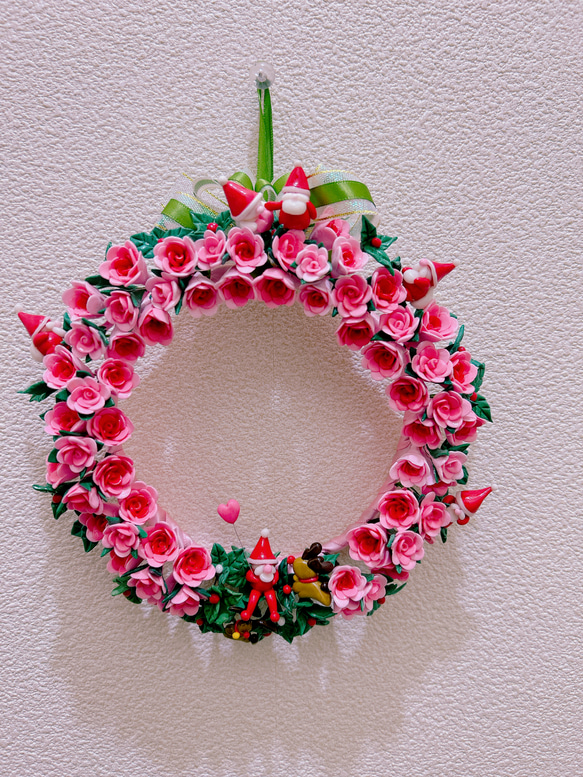 ピンクの薔薇のクリスマスリース 7枚目の画像