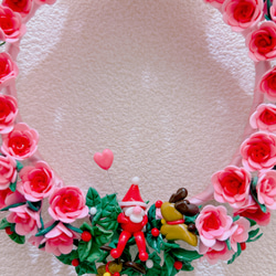 ピンクの薔薇のクリスマスリース 2枚目の画像