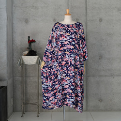 ワンピース   フリーサイズ  着物リメイク　kimono 1枚目の画像