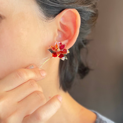 桜のブローチとイヤリング/ピアス ピアス（スタッド・一粒） Ruby