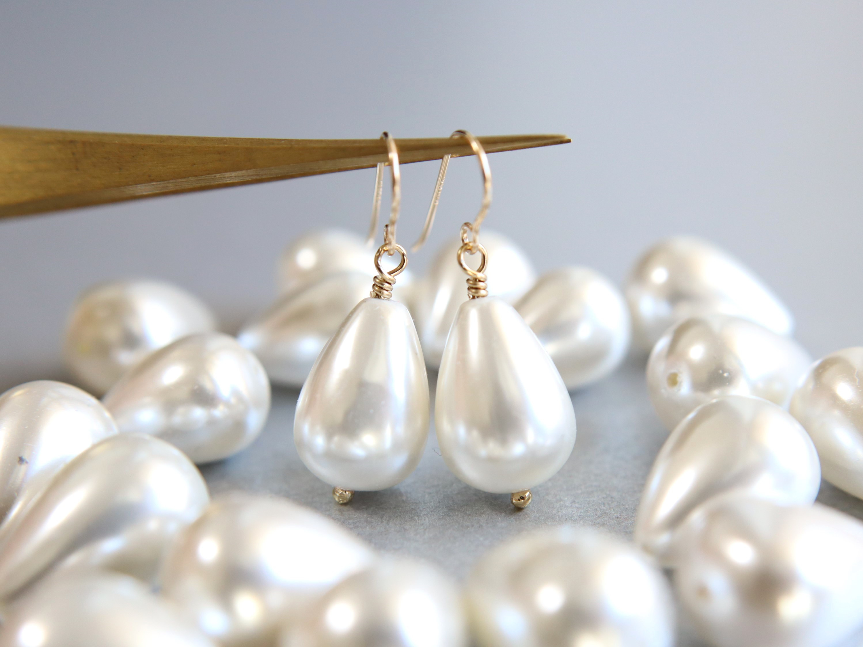 ꙳★*゜はらりて꙳★*゜ K18 ２連 フープ ピアス マザーオブパール 楽天市場】フープピアス 18k 二連の通販
