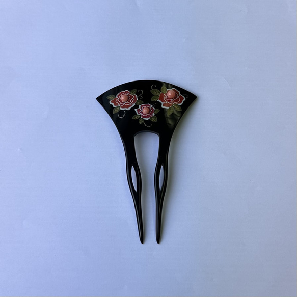 ピンク珊瑚玉・薔薇の蒔絵入り　かんざし　黒　樹脂製　R51119H2 15枚目の画像