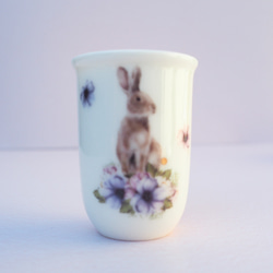 ウサギとパンジーの聞香杯　　台湾茶　中国茶器　ポーセラーツ 2枚目の画像