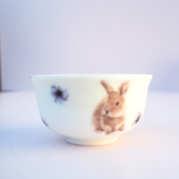 ウサギとパンジーの聞香杯　　台湾茶　中国茶器　ポーセラーツ 3枚目の画像