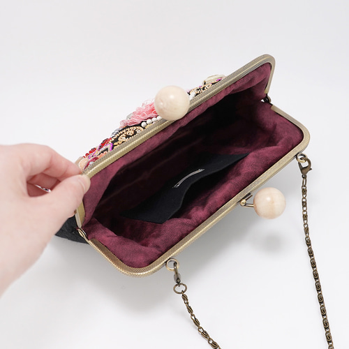 とっておきのがま口バッグ ウールガーゼ ビーズ刺繍 ブラック ビビッド